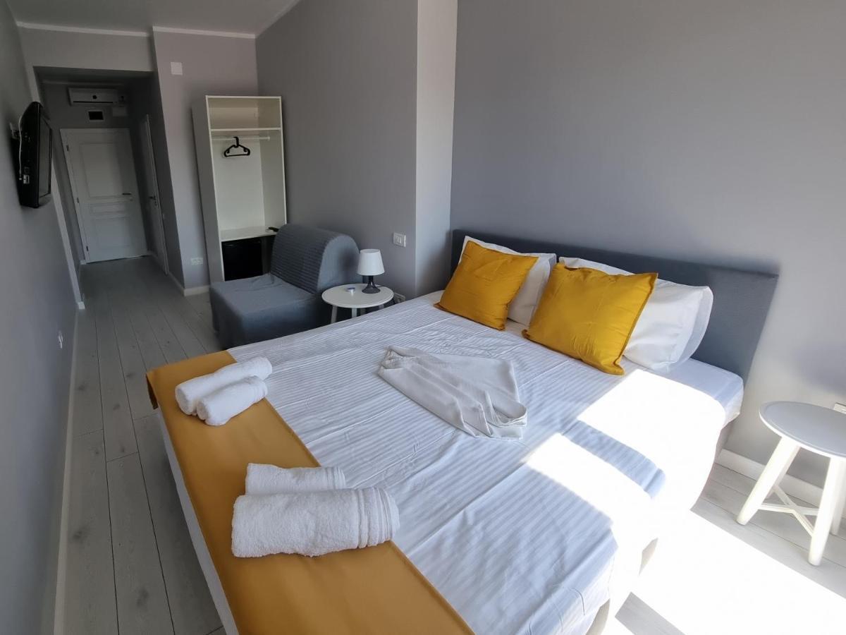 Chg Boutique Hotel Costinesti Exterior foto